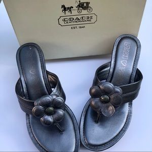 SOLD 😍 Coach Harely Metallic Wedges